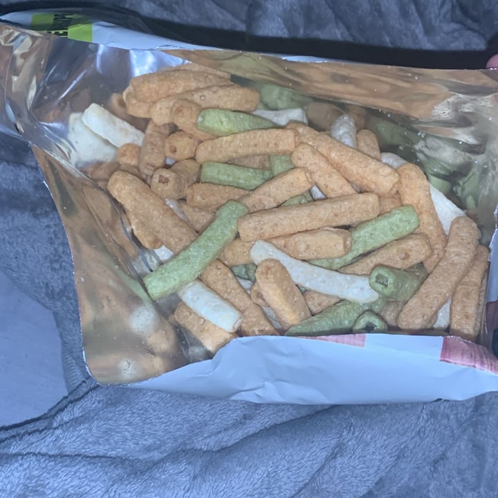 photo of Eat Real Kale, Tomato, Spinach & Potato Veggie Straws shared by @bethisntokay on  08 Oct 2024 - review