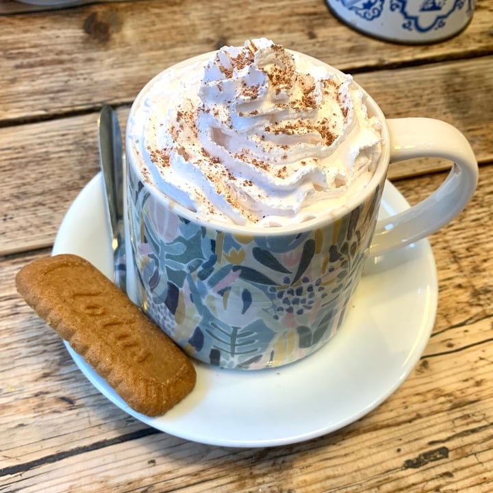 photo of Double Dutch Pancake House, York Pistachio Hot Chocolate shared by @vegpledge on  10 Nov 2024 - review