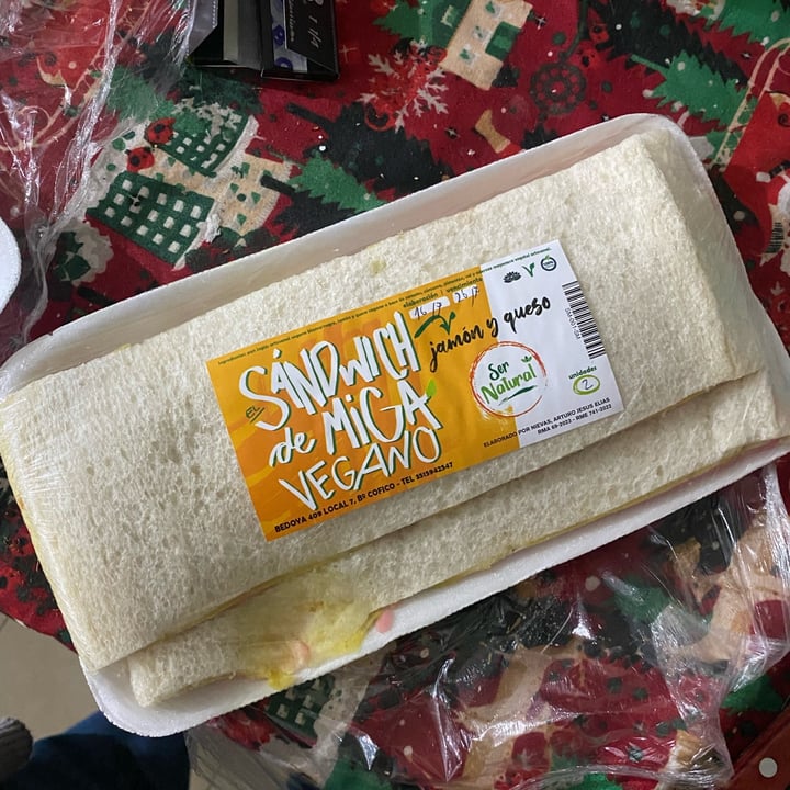 photo of Ser Natural Sándwich De Miga De Jamón Y Queso shared by @julijameson on  19 Jul 2025 - review