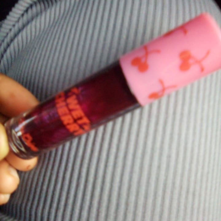 photo of Lime Crime Wet Cherry Lip Gloss shared by @x9flourishing on  08 Jan 2025 - review