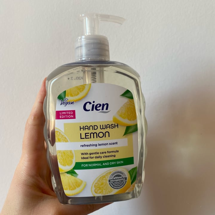 photo of Cien sapone mani limone shared by @giulia24 on  30 Aug 2023 - review