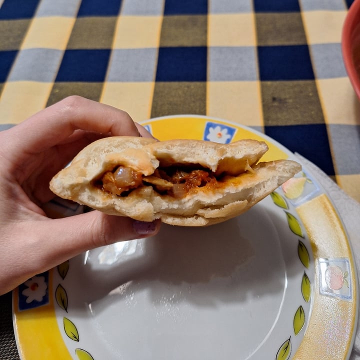 photo of Panzerotti Luini Panzerotto fritto alle verdure shared by @elenaponyo on  01 Jun 2024 - review