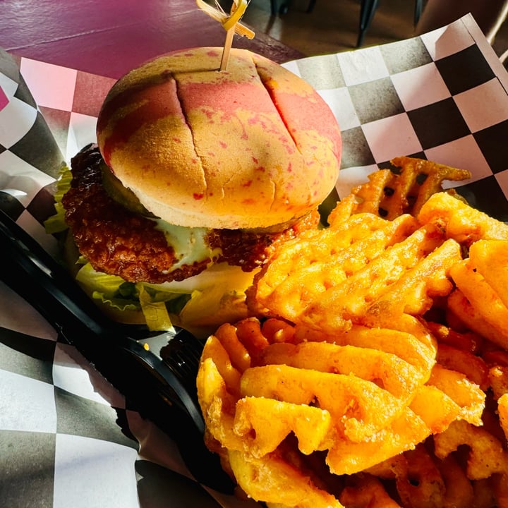 photo of The Dirty V Plant-Based Noshery Buffalo Chikin Sandwich shared by @clarec36 on  04 Oct 2024 - review