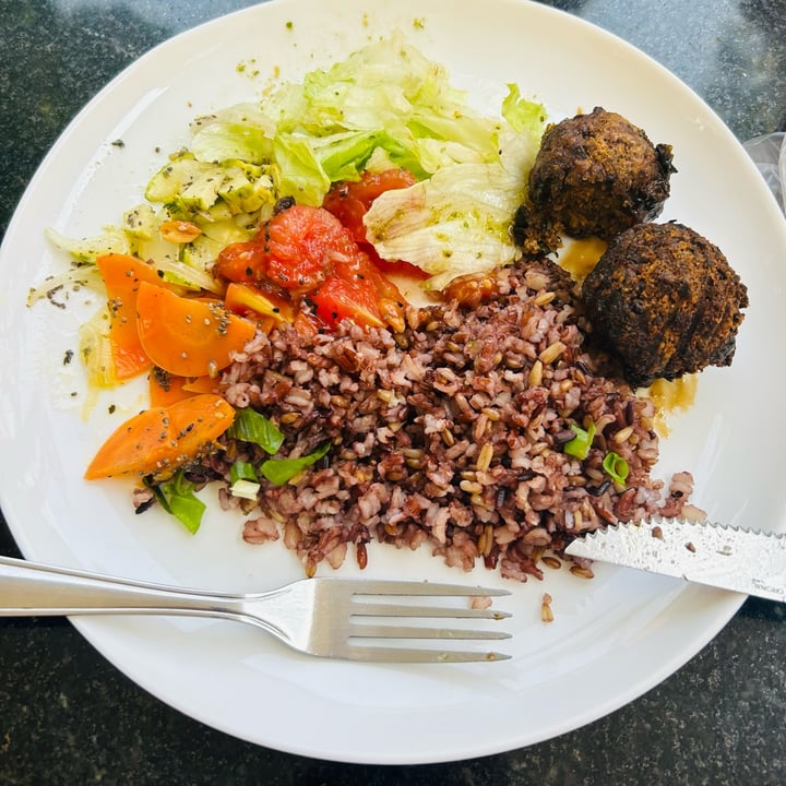 photo of Mãe Terra Culinária Natural Praça capital Buffet Self Service shared by @flaveg2022 on  25 Sep 2024 - review