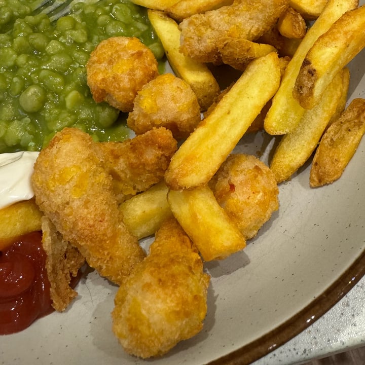 photo of Happiee Breaded Shrimpiee shared by @whitemalteser25 on  22 May 2024 - review