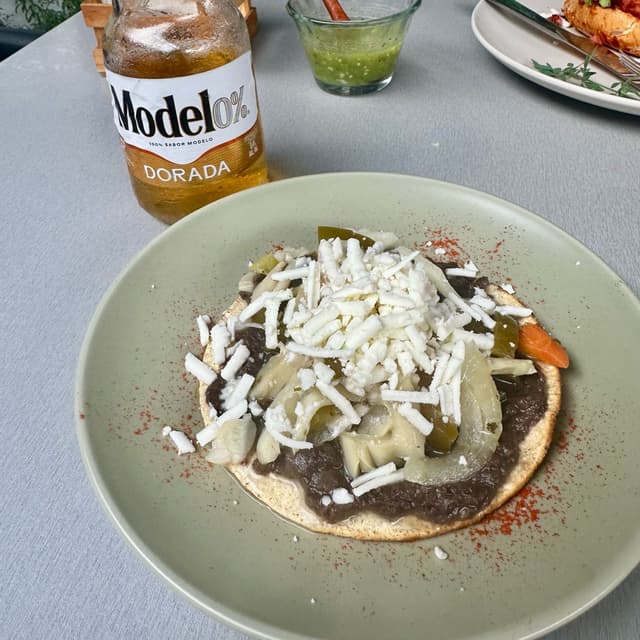 Photo of the dish “Tostada de setas en escabeche”