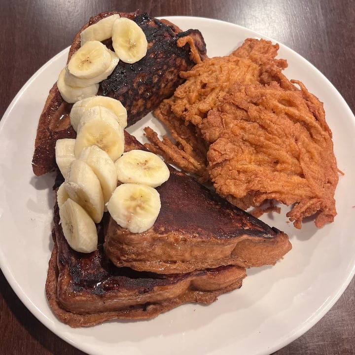 photo of Nourish French Toast and chick'n shared by @determinedgoose on  22 Jan 2024 - review