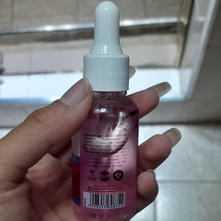 photo of Isis Rezende Make-up Sérum Facial Rosa Mosqueta shared by @arianev3g on  25 Jan 2024 - review