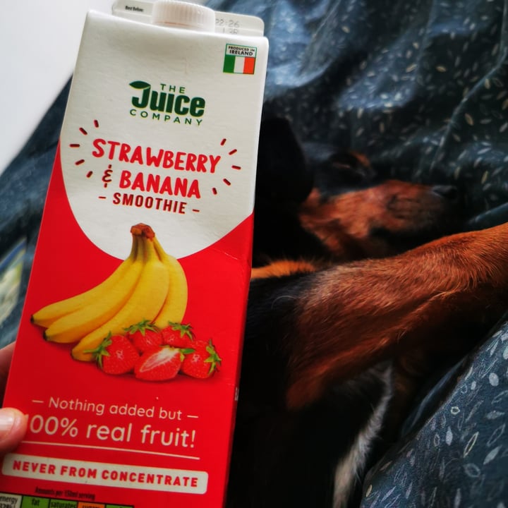 photo of The juice company Strawberry & Banana Smoothie shared by @eilishhassett on  29 Dec 2023 - review
