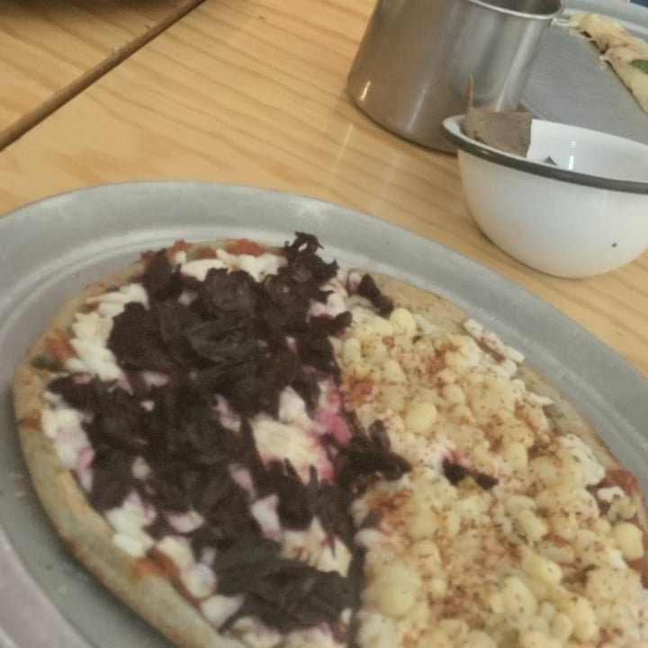 photo of Pixza pixza mitad esquites mitad jamaica shared by @ximenadeanda on  31 Mar 2024 - review