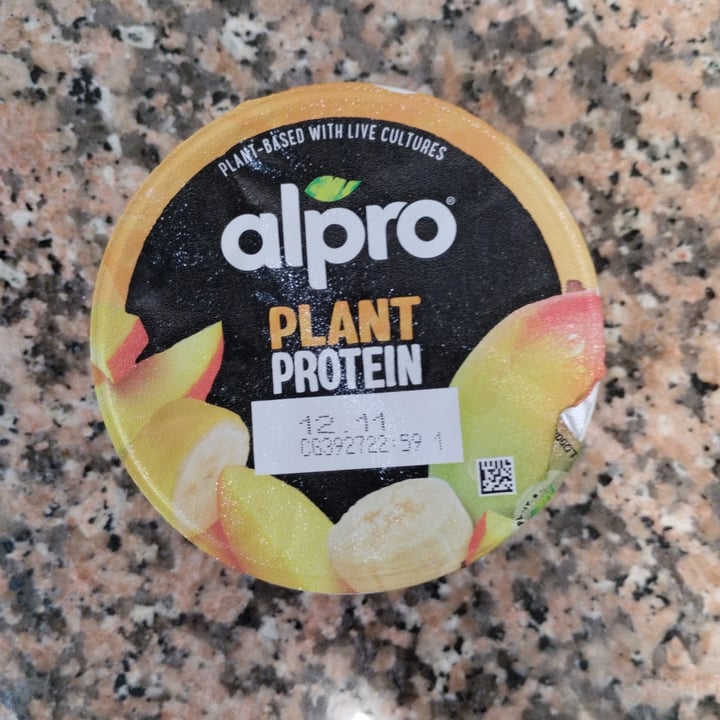 photo of Alpro "Plant protein" yaourt goût mangue shared by @sam911bee on  09 Oct 2025 - review