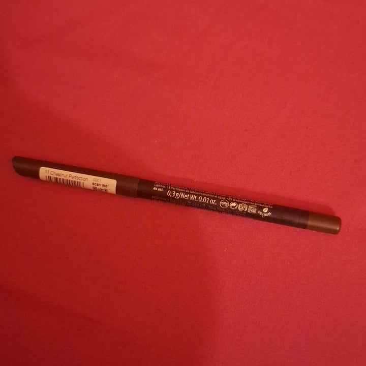 photo of Essence  8h Matte Comfort Lipliner shared by @meryveg on  27 Mar 2025 - review