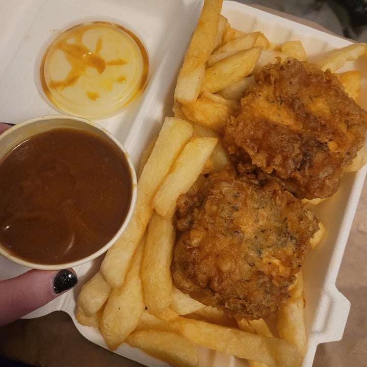photo of capplemans fish and chips Tofu Battered With Seasoning & Chips shared by @mollymoomoo on  26 Oct 2023 - review