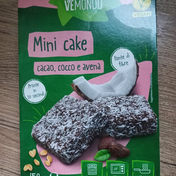 photo of Vemondo mini cake cacao cocco e avena shared by @drone53 on  12 Apr 2024 - review