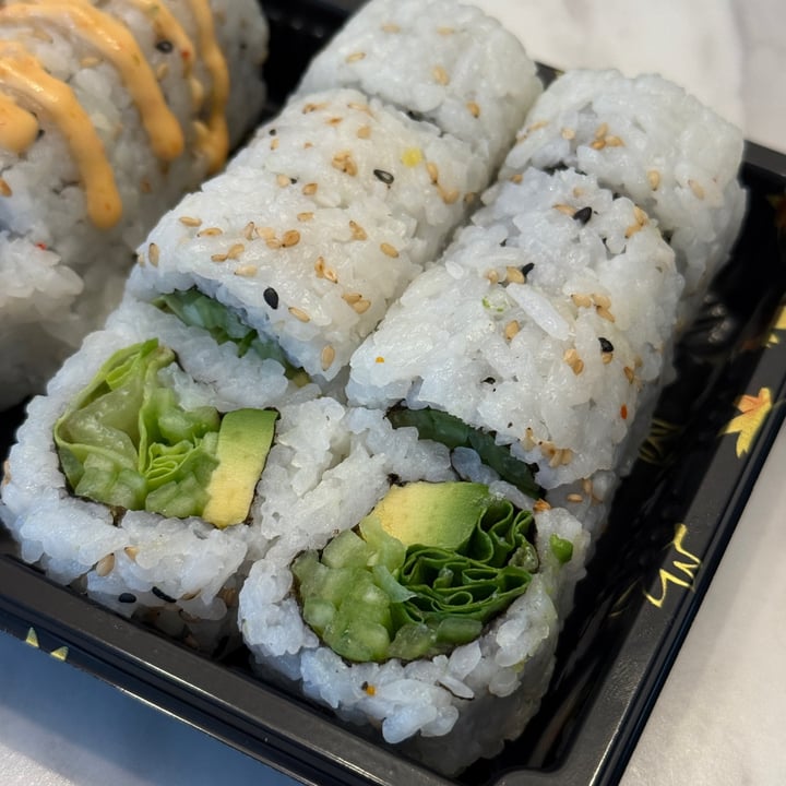 photo of O-Ku Sushi & Poke Vegetable Roll shared by @curvycarbivore on  09 Oct 2025 - review
