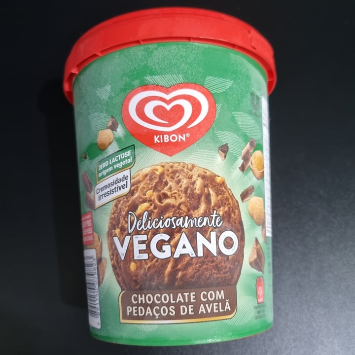 photo of Kibon  Chocolate com Pedaços De Avelã shared by @chrissantos on  14 Apr 2024 - review