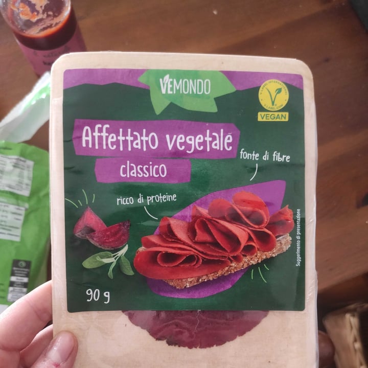 photo of Vemondo affettato vegetale classico shared by @krishavoc on  16 May 2024 - review