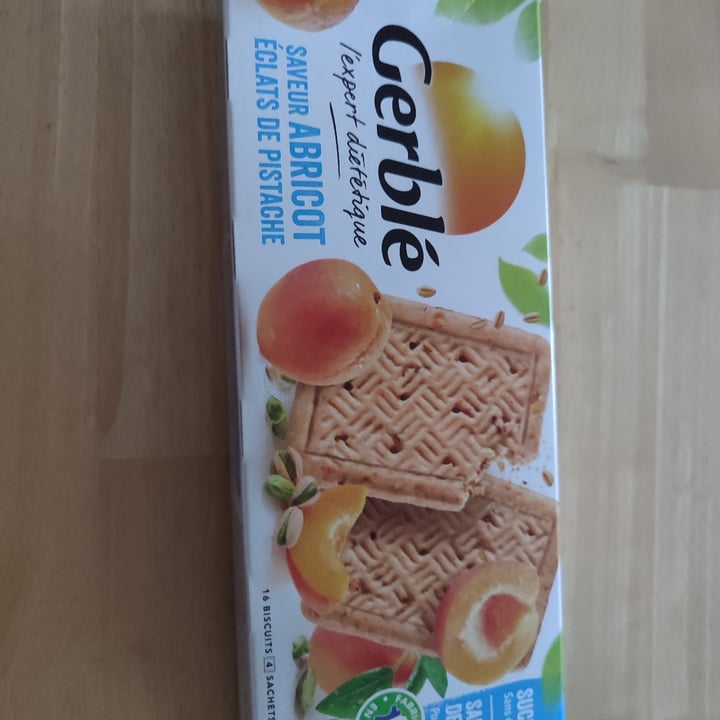 photo of Gerblé biscuit abricot Pistache shared by @clairel66 on  21 Sep 2023 - review