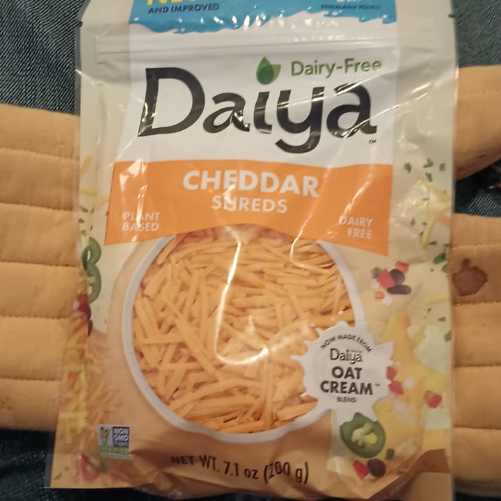 photo of Daiya cheddar shreds new oat cream recipe shared by @quadantics on  24 Jun 2024 - review