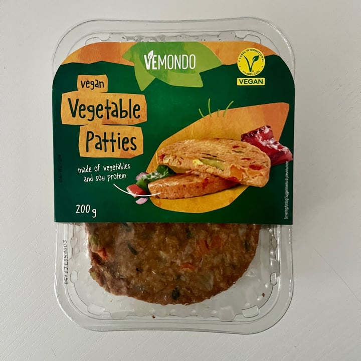 photo of Vemondo vegan vegetable patties shared by @allimac on  19 Jan 2024 - review