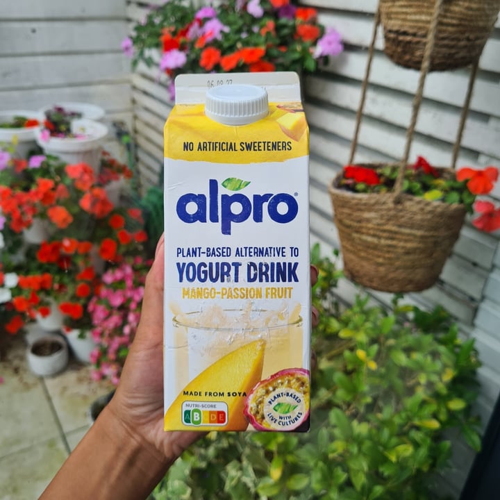 photo of Alpro plant-based alternative to yogurt drink mango-passion fruit shared by @ishara- on  20 Sep 2023 - review