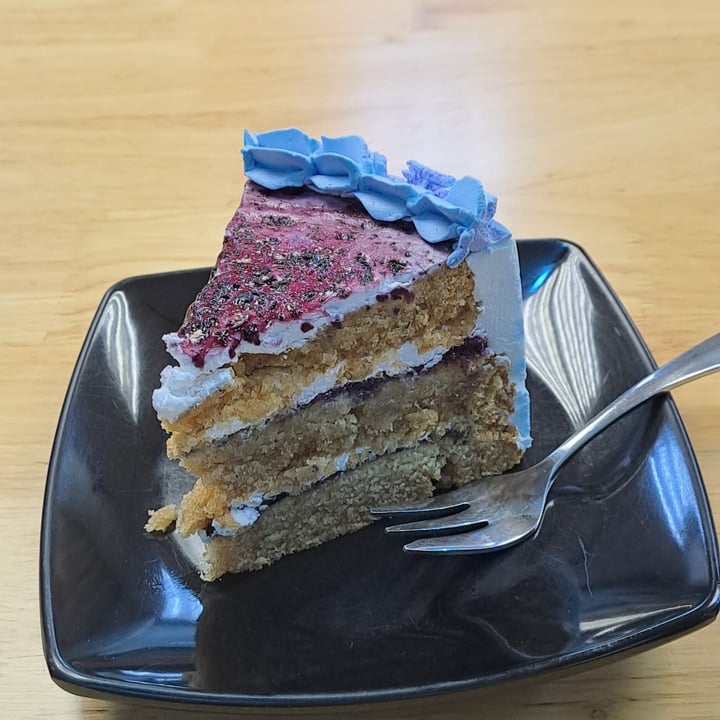 photo of Seva Cafe Vegan Blueberry Cake shared by @plantaepy on  14 Oct 2023 - review