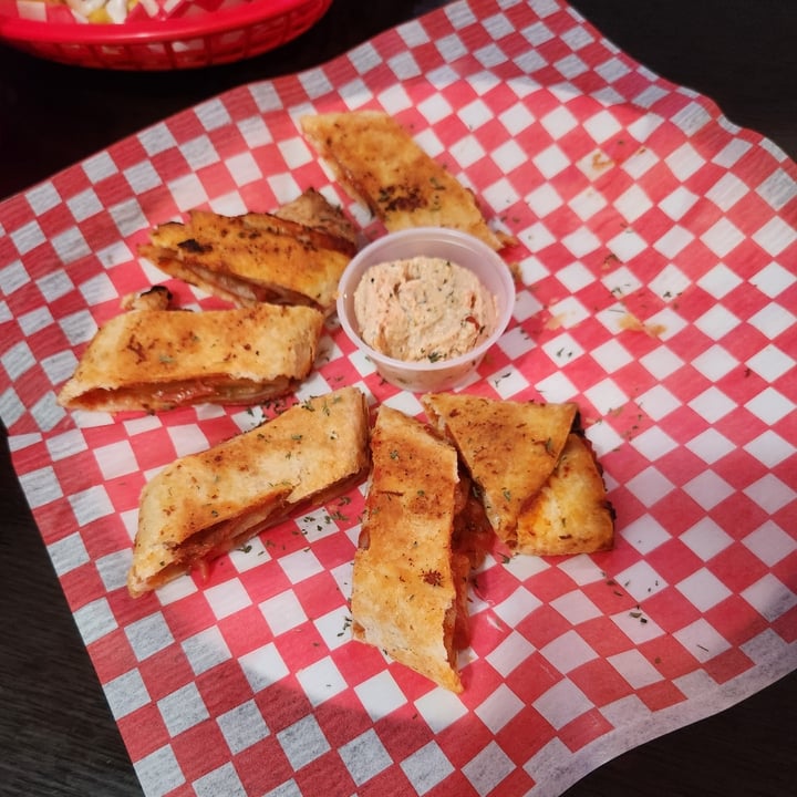 photo of The Hearty Hooligan Pizza Rolls shared by @brandonb on  18 Aug 2024 - review