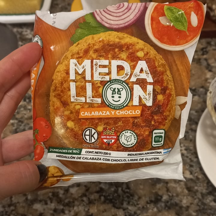 photo of Felices Las Vacas Medallon Calabaza y Choclo shared by @vforvegan on  01 Sep 2025 - review