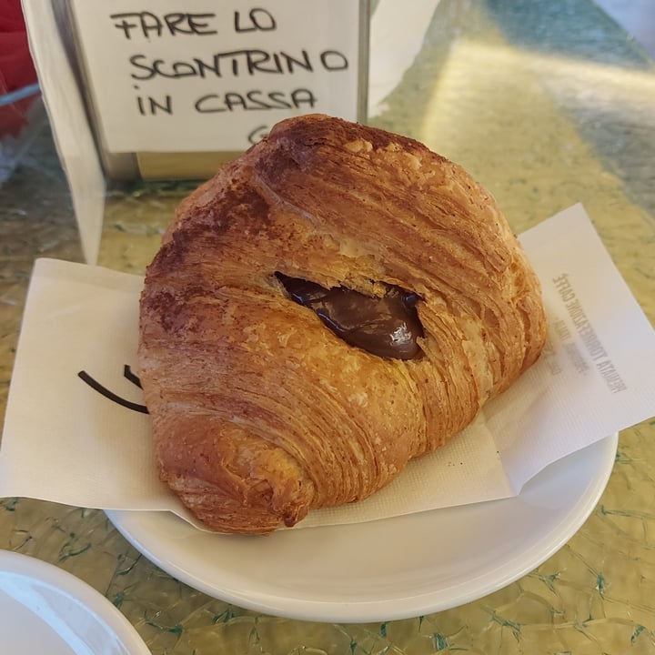 photo of Pastry by Angelo Cornetto Al Cioccolato shared by @dargina90 on  19 Feb 2024 - review