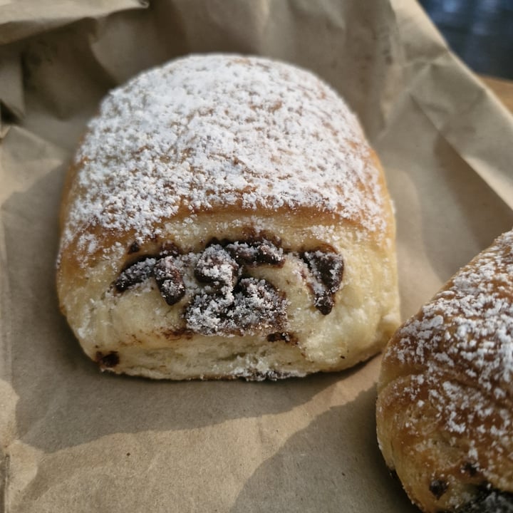 photo of Organic Zone Fruit and Veg Chocolate croissant shared by @carmz on  04 Sep 2025 - review