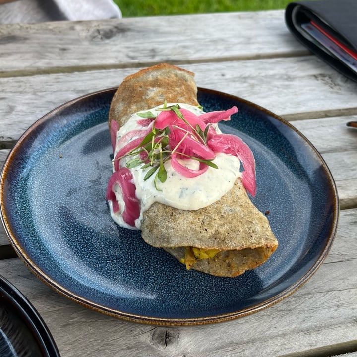 photo of Harp & Crown Dosa Filled with Masala Potatoes topped with Yoghurt Sauce shared by @byjasmineolivia on  10 Sep 2023 - review