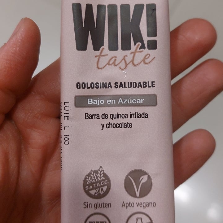 photo of Wik! Barra de quinoa inflada y chocolate shared by @eternavegan07 on  13 Aug 2024 - review