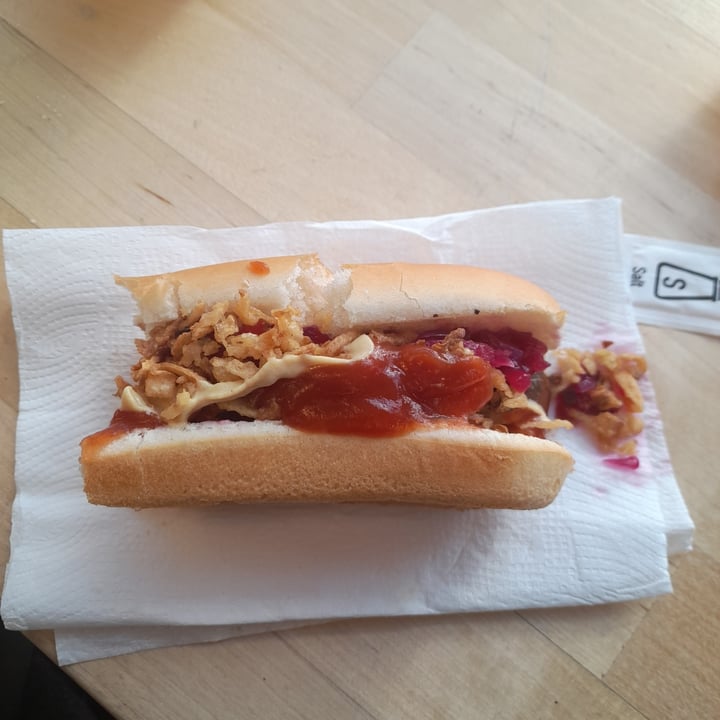 photo of Ikea Vegan Hot Dog shared by @everydayvegan on  06 Nov 2023 - review