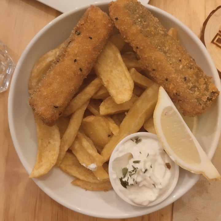 photo of Entre Pedras Café Bar Vegano "Fish&Chips" shared by @malditopato on  12 Oct 2023 - review