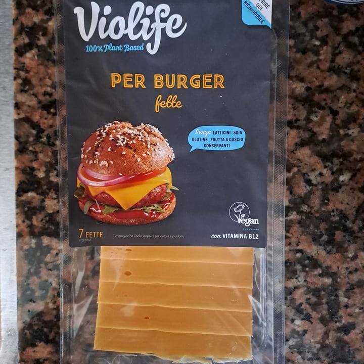 photo of Violife Fette per burger shared by @vegantizi on  04 May 2024 - review