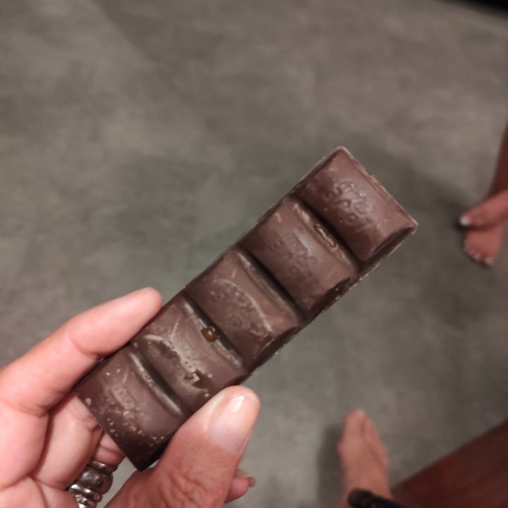 photo of LoveRaw M*lk Chocolate caramel bar shared by @stefietokee on  24 Aug 2023 - review