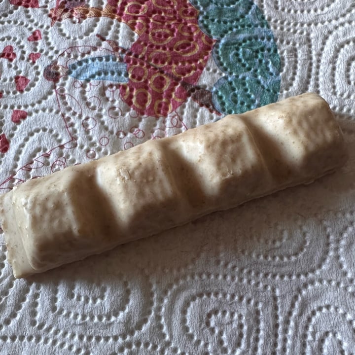 photo of LoveRaw Caramelised Biscuit Cream Wafer Bar shared by @soniamartini on  17 Apr 2024 - review
