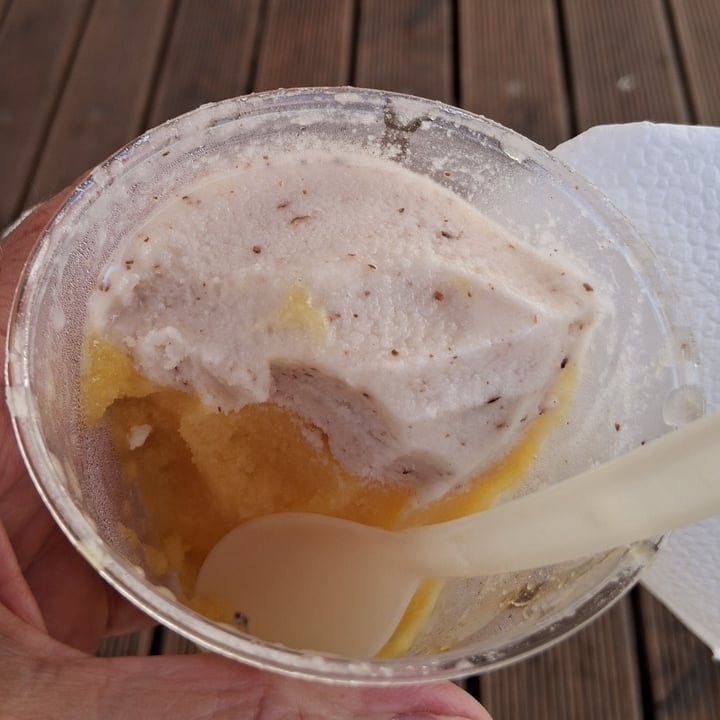 photo of Cannoli e Coralli Granita Mandorle E Mango shared by @queenmary on  17 Sep 2025 - review
