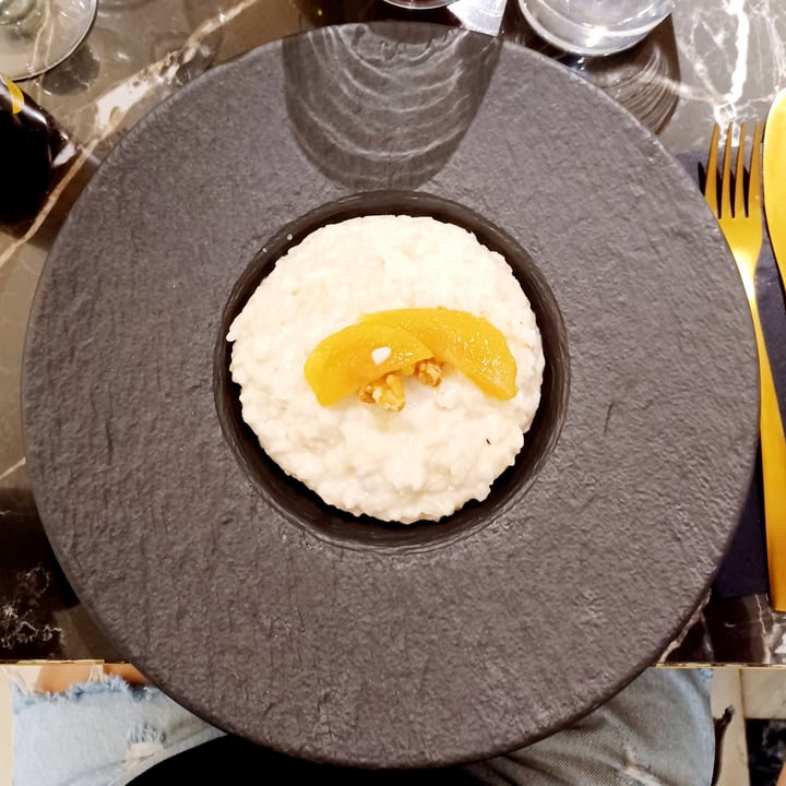 photo of Choose Restaurante Vegano Risotto De Gorgonzola, Peras Y Nueces shared by @angso on  30 Aug 2023 - review