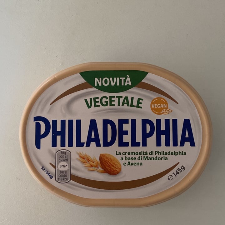 photo of Philadelphia Philadelphia Vegetale Mandorle Avena shared by @gaiabart on  23 Sep 2023 - review