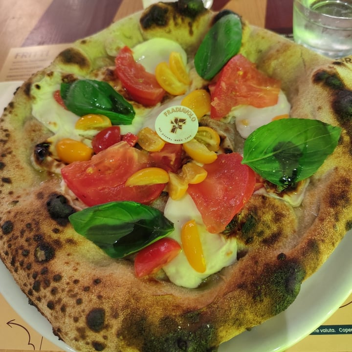 photo of Fra Diavolo Pizzeria Margherita Ai Tre Pomodori Con Mozzarella Vegetale shared by @eleonorascriva on  09 Jun 2024 - review