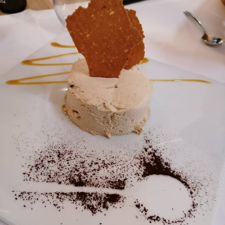 photo of Pesto di Pistacchio semifreddo al caffè shared by @antolilla on  22 Aug 2023 - review