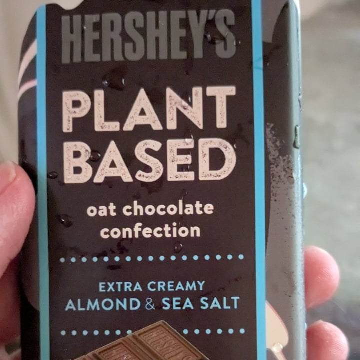 photo of Hershey's Oat made extra creamy almond & sea salt shared by @mari84 on  09 Jul 2025 - review