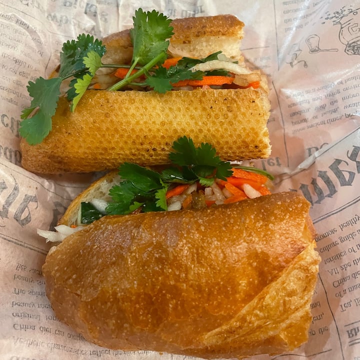 photo of Sandwich Saigon (Vegetarian) Plant-Based Vegan Chicken Sandwich shared by @keifeewowo on  26 Jan 2024 - review
