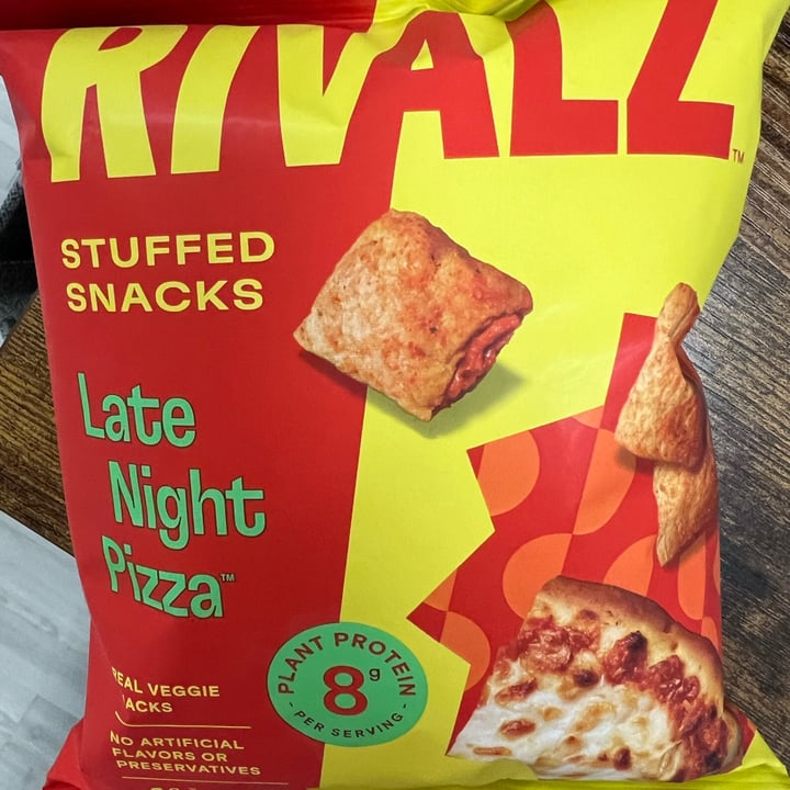photo of Rivalz Late Night Pizza Stuffed Snacks shared by @myblissfuljourney on  22 May 2024 - review