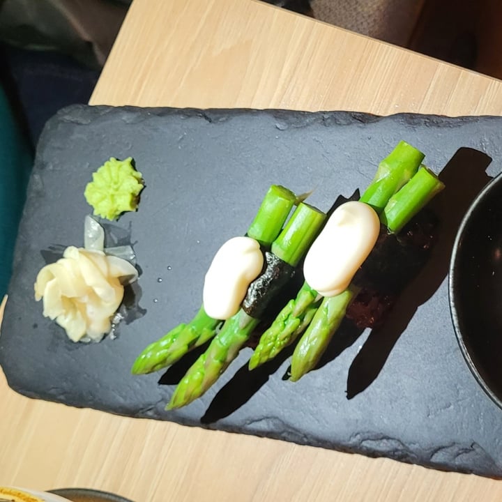 photo of Secret Garden Vegan Sushi München Spargere Nigiri shared by @valc5 on  23 Dec 2023 - review