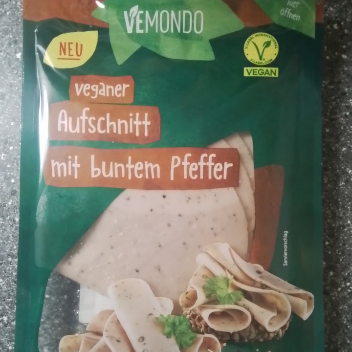 photo of Vemondo Veganer Aufschnitt Bunter Pfeffer shared by @thegermantrashpanda on  15 Feb 2024 - review