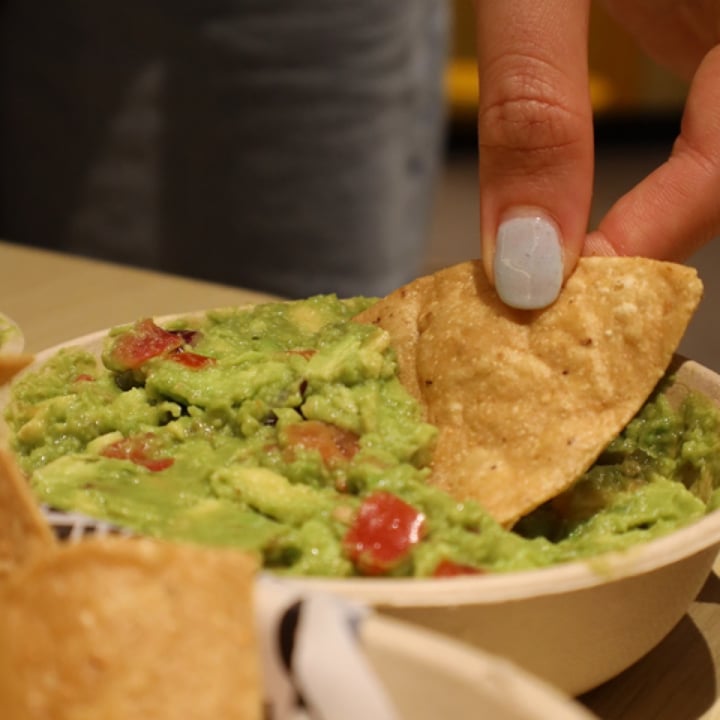 photo of Guzman y Gomez - ION Orchard Guacamole shared by @raniyah on  07 Aug 2024 - review