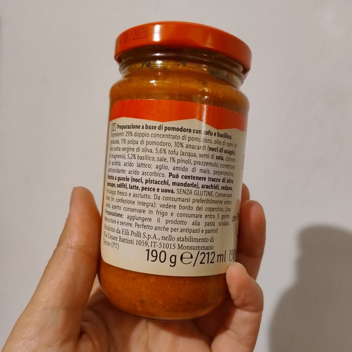 photo of Vemondo pesto vegano rosso shared by @sofia-lanzoni on  19 Mar 2025 - review