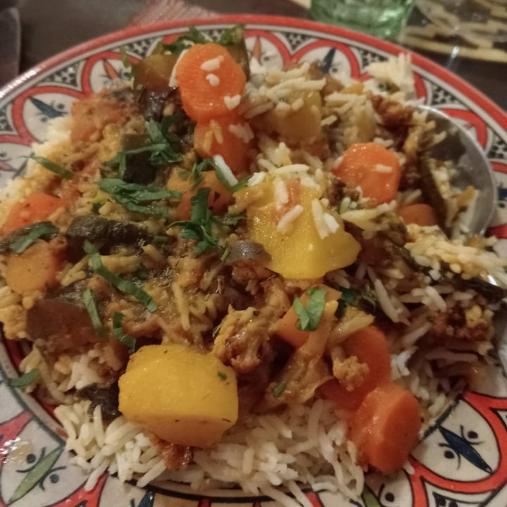 photo of Ristorante Arabo Amir Couscous Di Verdure shared by @sabatoalmercato on  18 Aug 2025 - review